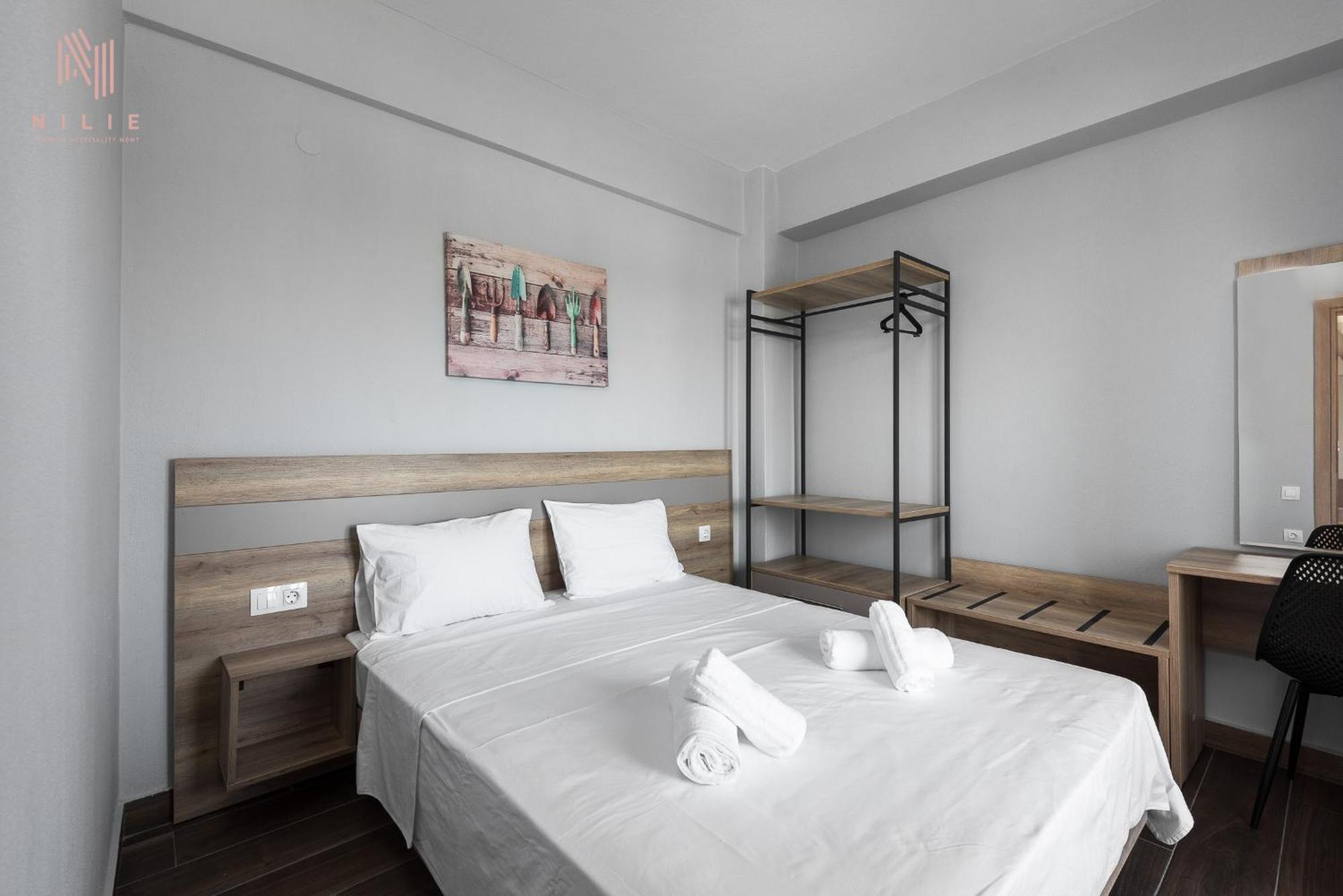 Ultima Summer Residence, Nilie Hospitality Mgmt Áfitos Extérieur photo