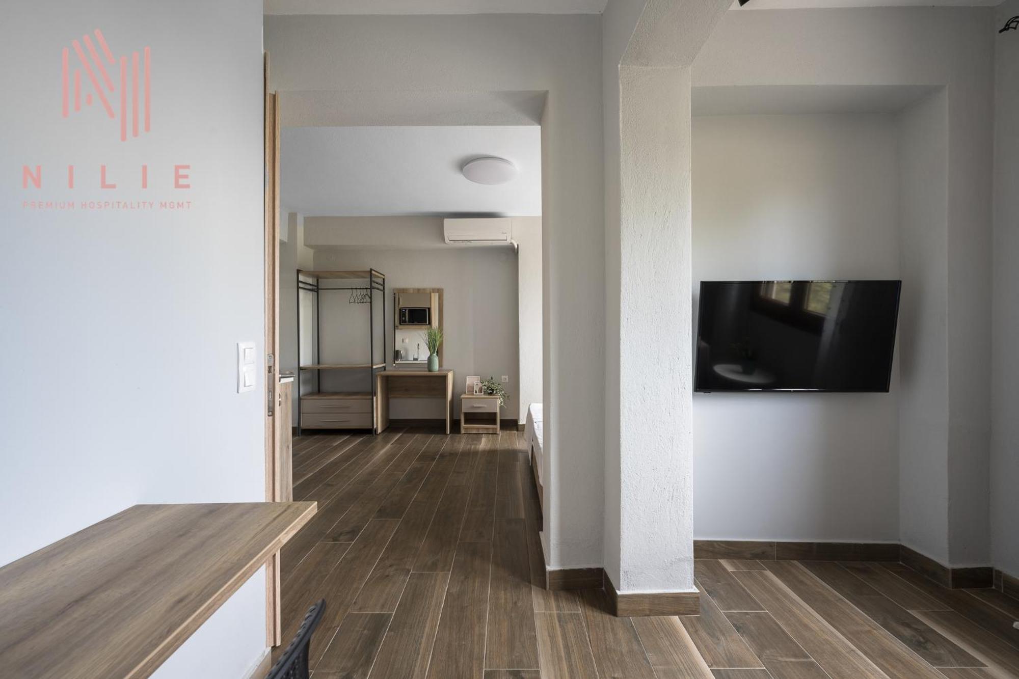 Ultima Summer Residence, Nilie Hospitality Mgmt Áfitos Extérieur photo